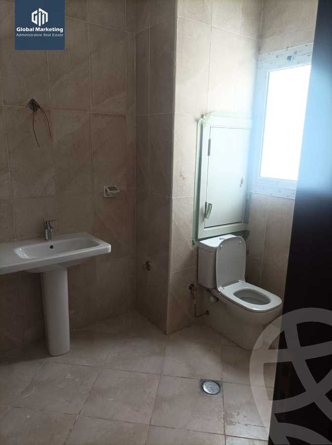 https://aqarmap.com.eg/ar/listing/5548468-for-rent-cairo-new-cairo-compounds-hyde-park-centre-ville-hyde-park