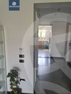 https://aqarmap.com.eg/en/listing/5548742-for-sale-cairo-new-cairo-compounds-mountain-view-hyde-park