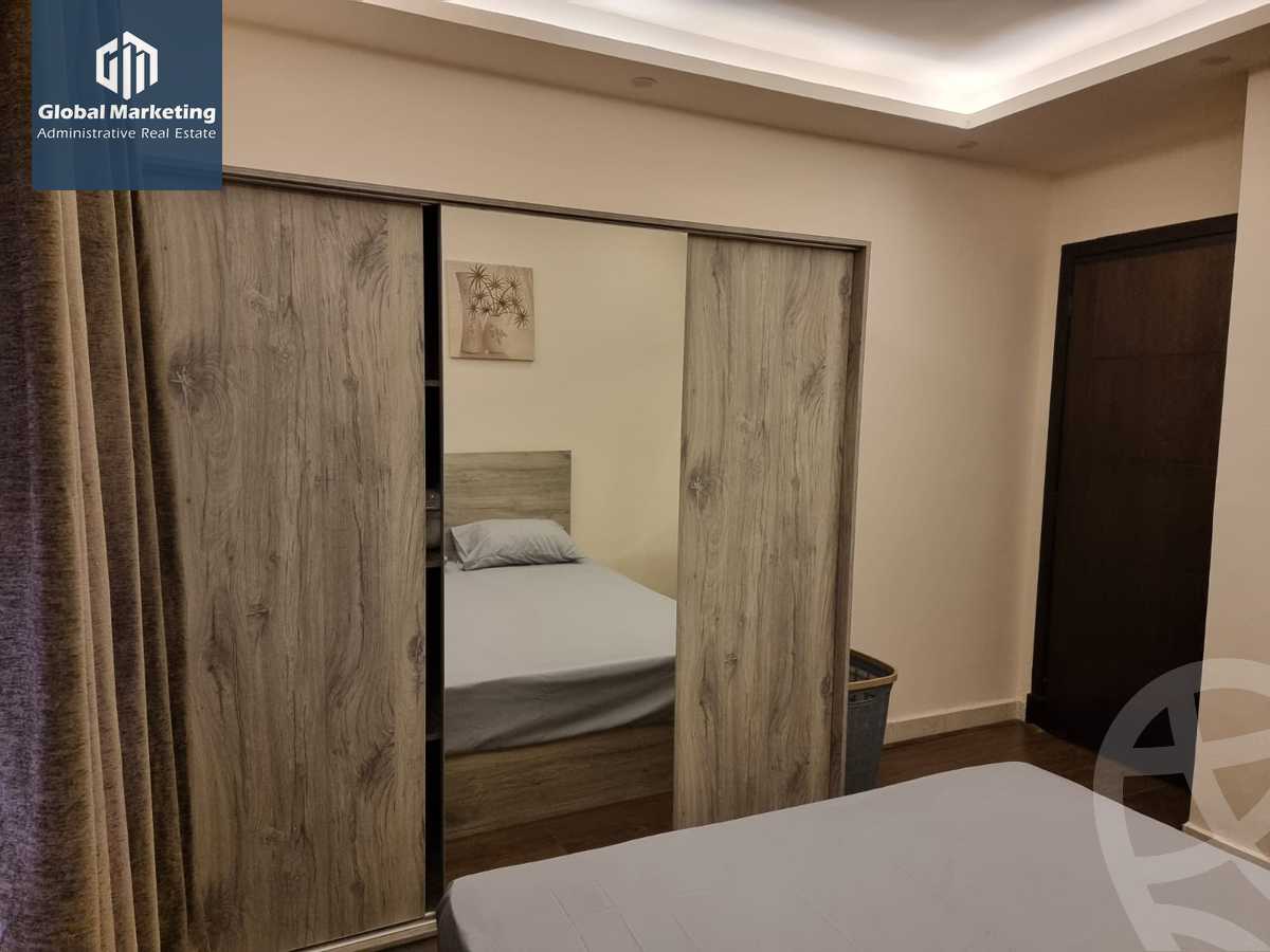 https://aqarmap.com.eg/ar/listing/5548773-for-rent-cairo-new-cairo-lrhb-city-phase-5-talaat-mostafa-st