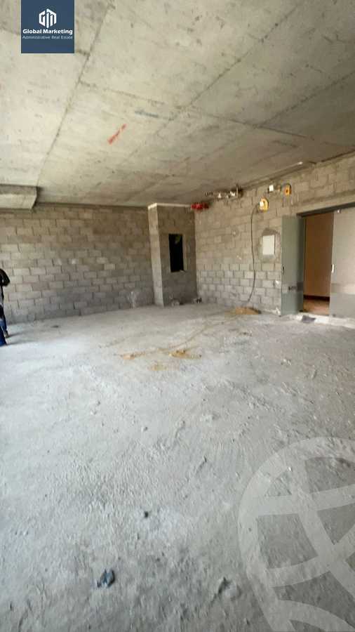 https://aqarmap.com.eg/ar/listing/5557568-for-rent-cairo-new-cairo-compounds-hyde-park-centre-ville-hyde-park