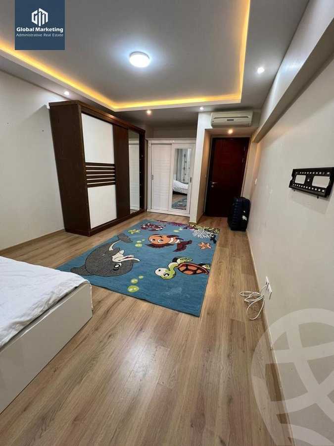 https://aqarmap.com.eg/ar/listing/5562905-for-rent-cairo-new-cairo-compounds-hyde-park-centre-ville-hyde-park