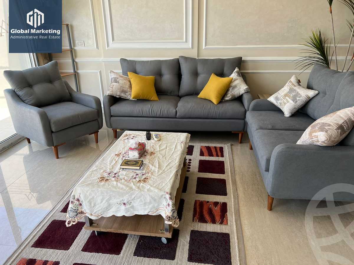 https://aqarmap.com.eg/ar/listing/5562905-for-rent-cairo-new-cairo-compounds-hyde-park-centre-ville-hyde-park