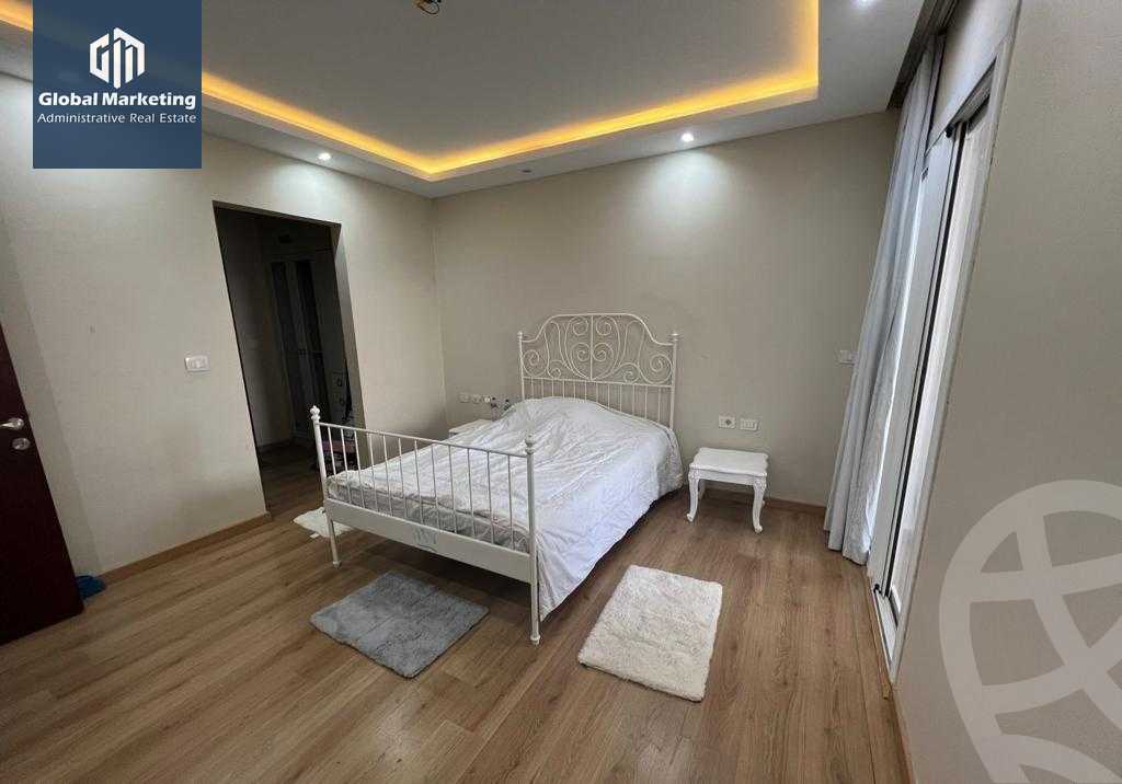 https://aqarmap.com.eg/ar/listing/5562905-for-rent-cairo-new-cairo-compounds-hyde-park-centre-ville-hyde-park