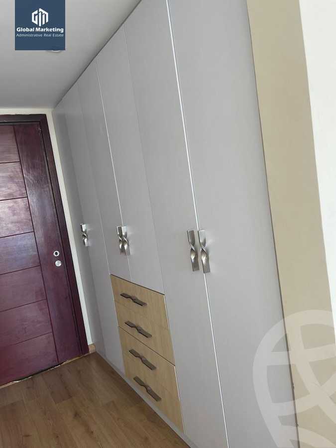 https://aqarmap.com.eg/ar/listing/5562905-for-rent-cairo-new-cairo-compounds-hyde-park-centre-ville-hyde-park