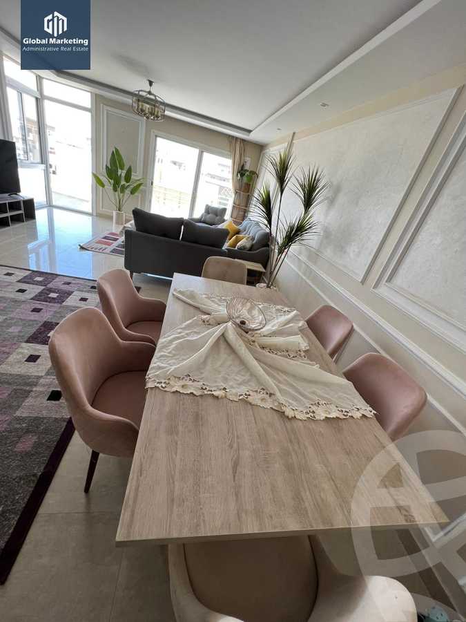 https://aqarmap.com.eg/ar/listing/5562905-for-rent-cairo-new-cairo-compounds-hyde-park-centre-ville-hyde-park