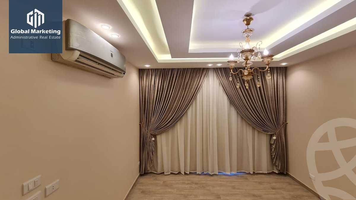 https://aqarmap.com.eg/ar/listing/5596419-for-sale-cairo-new-cairo-compounds-eastown-spectrum-eastown-compound