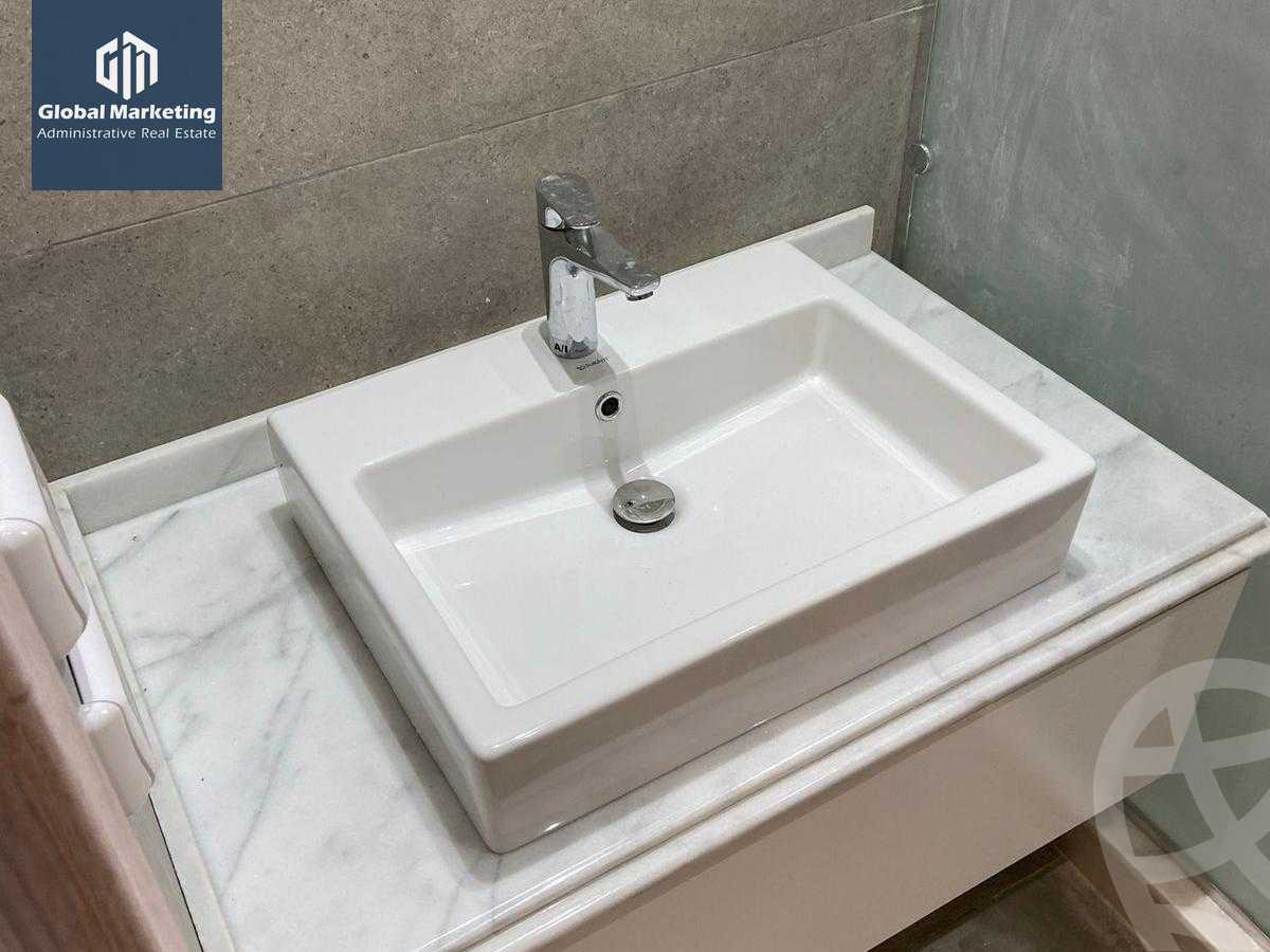 https://aqarmap.com.eg/ar/listing/5596430-for-rent-cairo-new-cairo-compounds-lakeview-residence