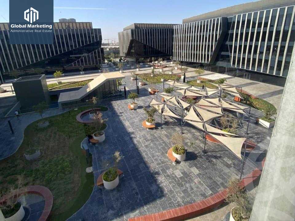 https://aqarmap.com.eg/ar/listing/5598744-for-sale-cairo-new-cairo-compounds-eastown-eastown-parks