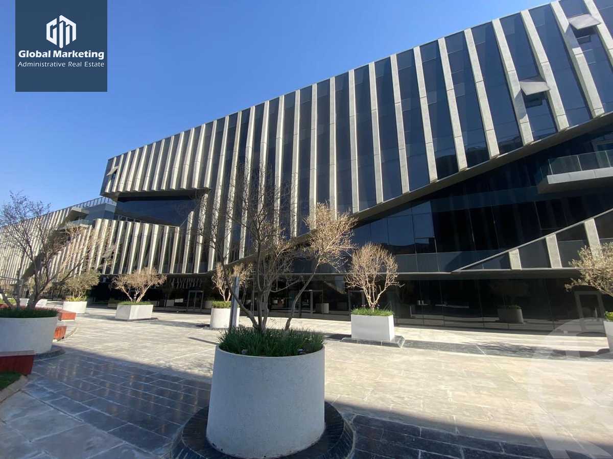 https://aqarmap.com.eg/ar/listing/5598744-for-sale-cairo-new-cairo-compounds-eastown-eastown-parks