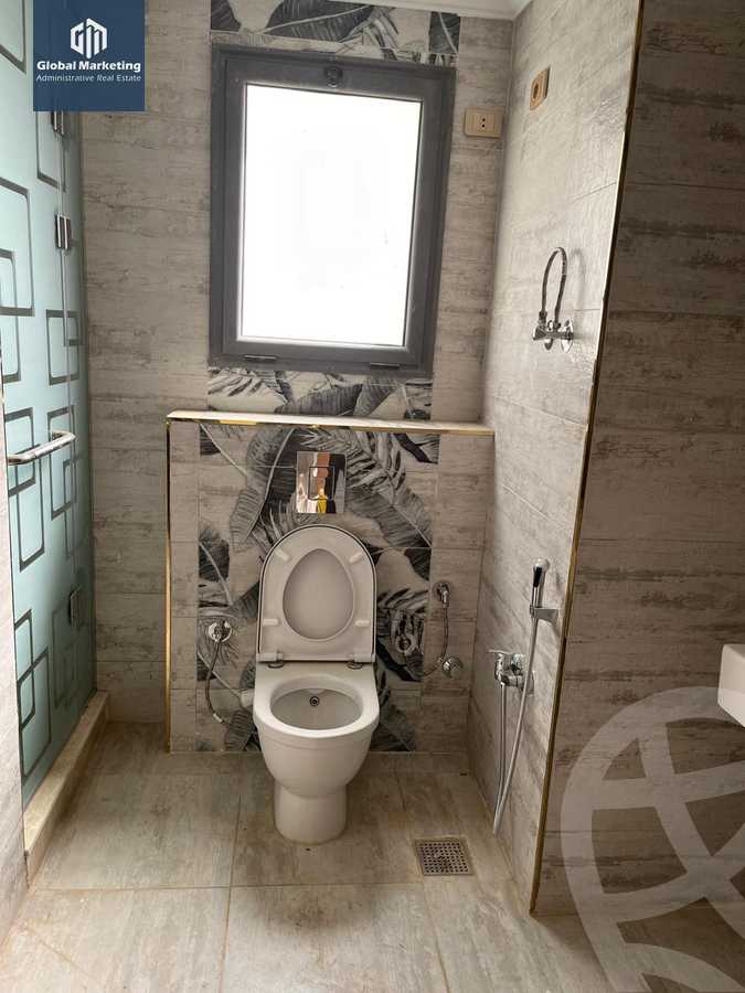 https://aqarmap.com.eg/en/listing/5599663-for-sale-cairo-new-cairo-compounds-fifth-square