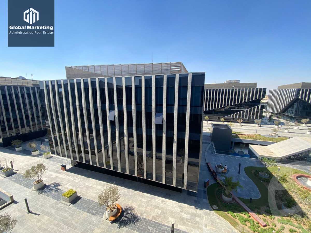 https://aqarmap.com.eg/ar/listing/5602058-for-sale-cairo-new-cairo-compounds-eastown-eastown-parks