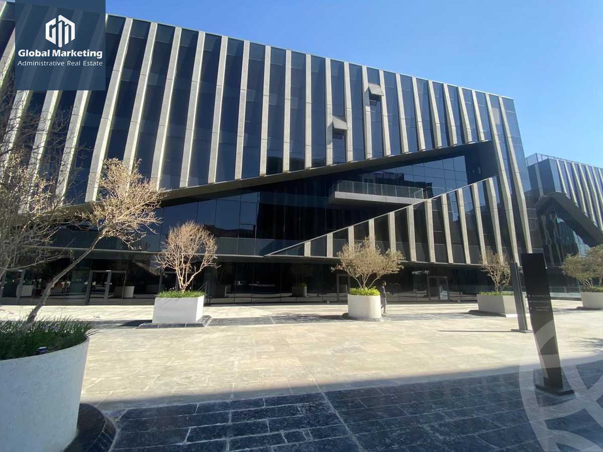 https://aqarmap.com.eg/ar/listing/5602074-for-sale-cairo-new-cairo-compounds-eastown-eastown-parks