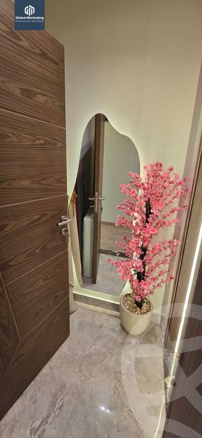 https://aqarmap.com.eg/ar/listing/5602621-for-rent-cairo-new-cairo-compounds-lakeview-residence