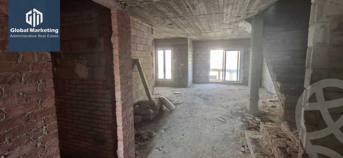https://aqarmap.com.eg/en/listing/5616213-for-sale-cairo-new-cairo-compounds-mountain-view-hyde-park