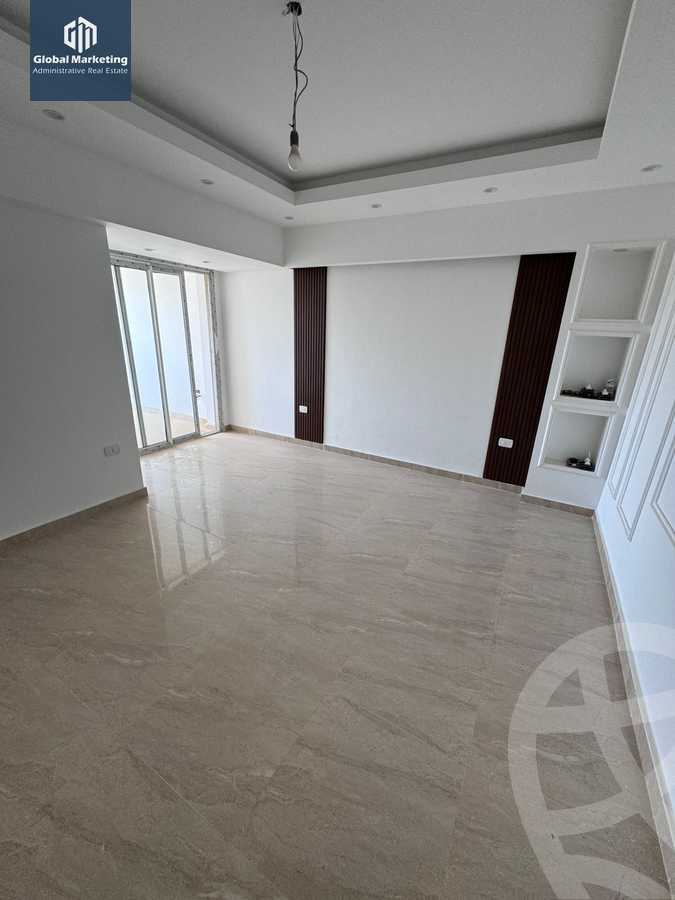 https://aqarmap.com.eg/en/listing/5626404-for-rent-cairo-new-cairo-compounds-hyde-park-centre-ville-hyde-park