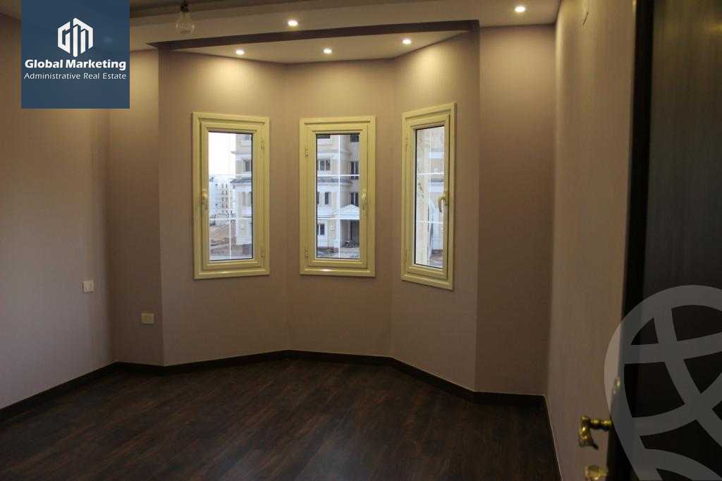 https://aqarmap.com.eg/ar/listing/5626447-for-rent-cairo-new-cairo-compounds-mountain-view-hyde-park