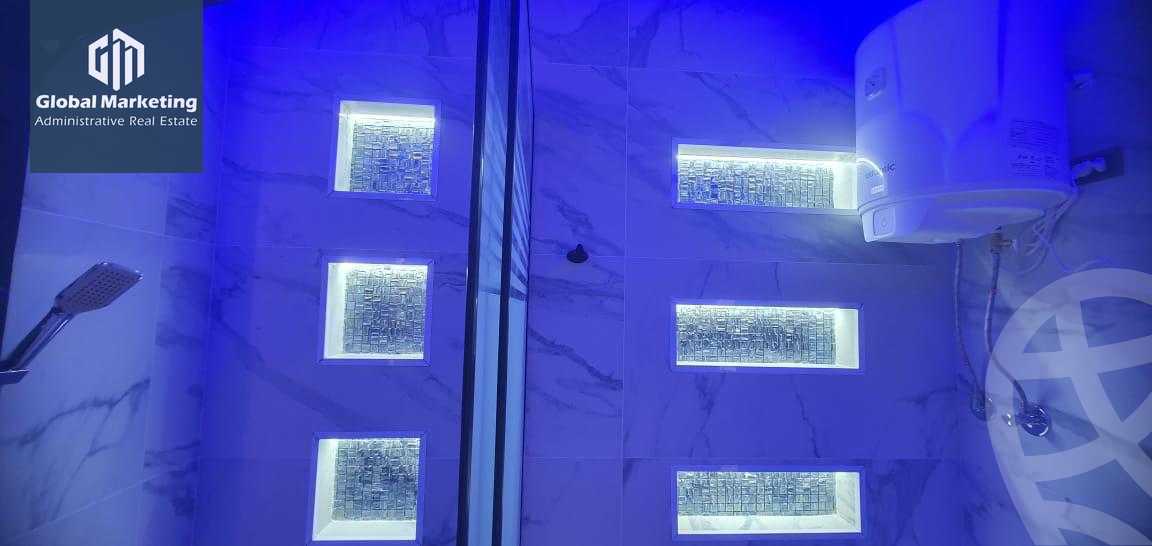 https://aqarmap.com.eg/ar/listing/5637612-for-sale-cairo-new-cairo-compounds-moon-valley