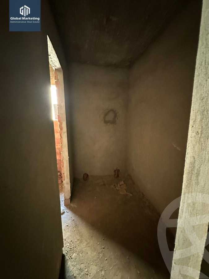 https://aqarmap.com.eg/en/listing/5637739-for-sale-cairo-new-cairo-compounds-rock-vera