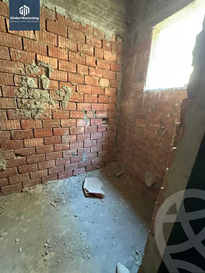 https://aqarmap.com.eg/en/listing/5637739-for-sale-cairo-new-cairo-compounds-rock-vera