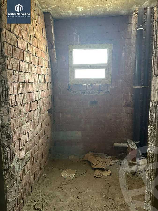 https://aqarmap.com.eg/en/listing/5637739-for-sale-cairo-new-cairo-compounds-rock-vera