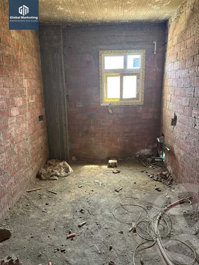 https://aqarmap.com.eg/en/listing/5637739-for-sale-cairo-new-cairo-compounds-rock-vera