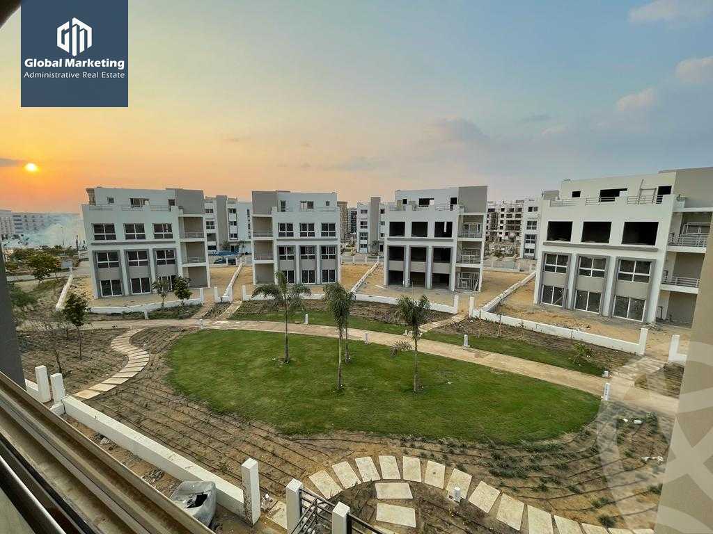 https://aqarmap.com.eg/en/listing/5640849-for-sale-cairo-new-cairo-compounds-hyde-park-hydeout-hyde-park