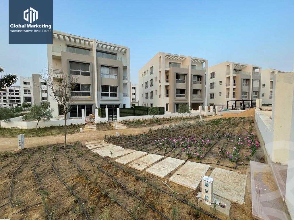 https://aqarmap.com.eg/en/listing/5640849-for-sale-cairo-new-cairo-compounds-hyde-park-hydeout-hyde-park