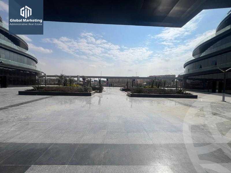 https://aqarmap.com.eg/en/listing/5651760-for-rent-cairo-new-cairo-90th-street-90th-between-cairo-festival-city-and-mountain-view-roundabout