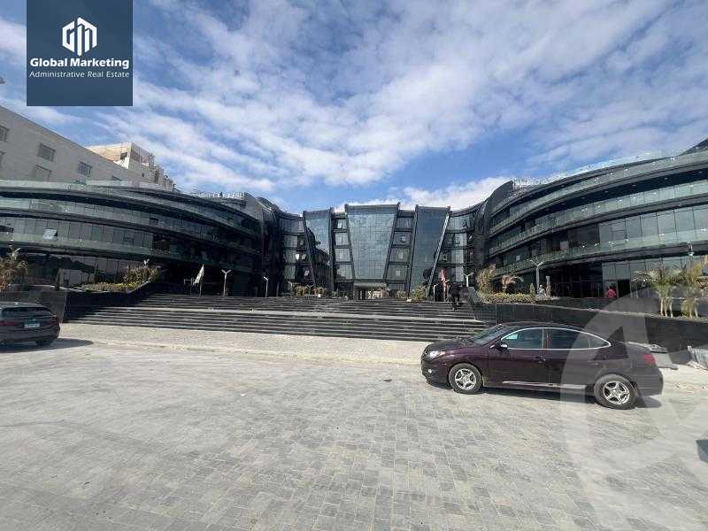https://aqarmap.com.eg/en/listing/5651953-for-rent-cairo-new-cairo-90th-street-90th-between-cairo-festival-city-and-mountain-view-roundabout