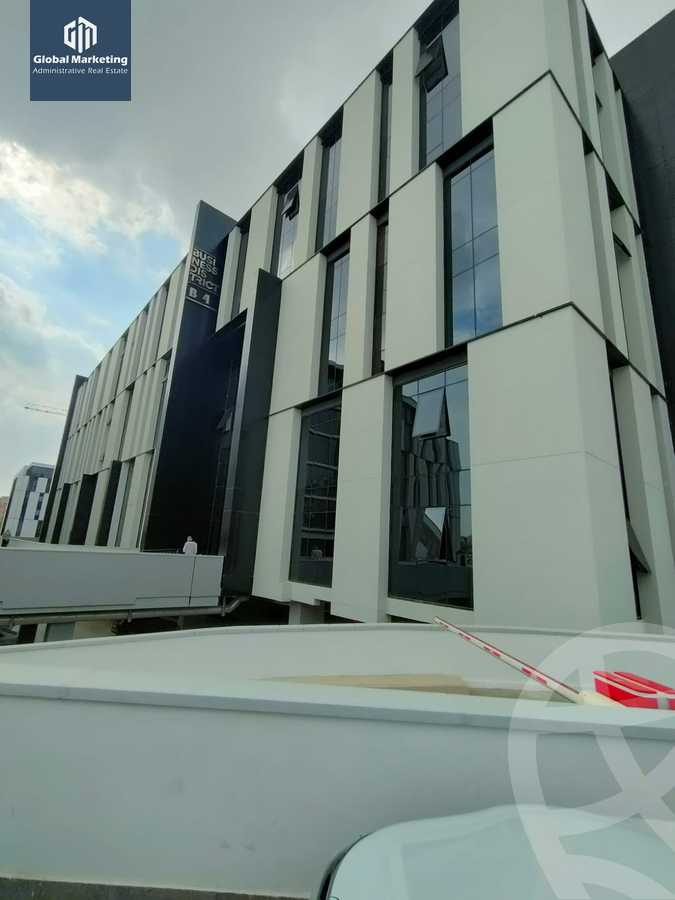 https://aqarmap.com.eg/ar/listing/5658138-for-rent-cairo-new-cairo-compounds-hyde-park-park-corner-hyde-park