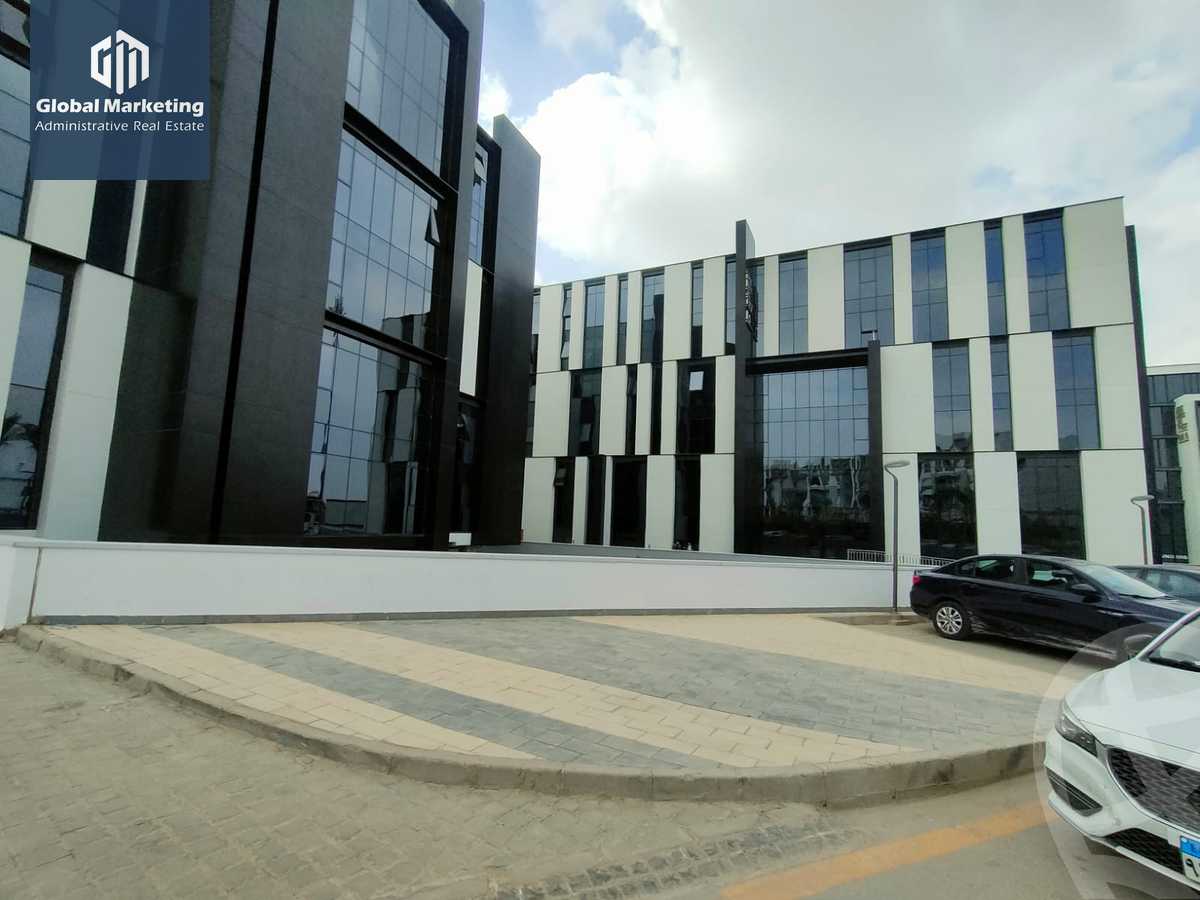 https://aqarmap.com.eg/ar/listing/5658138-for-rent-cairo-new-cairo-compounds-hyde-park-park-corner-hyde-park