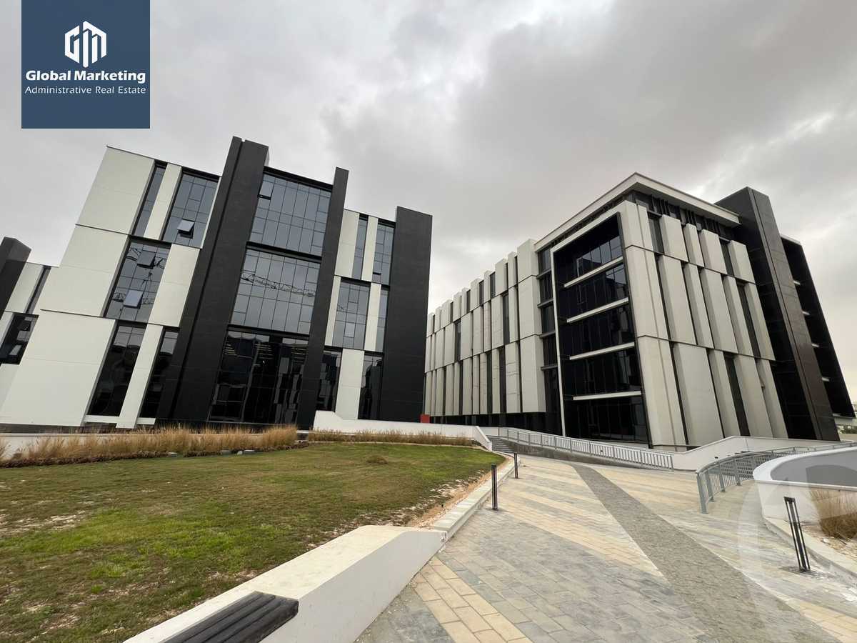 https://aqarmap.com.eg/en/listing/5667864-for-rent-cairo-new-cairo-compounds-hyde-park-centre-ville-hyde-park