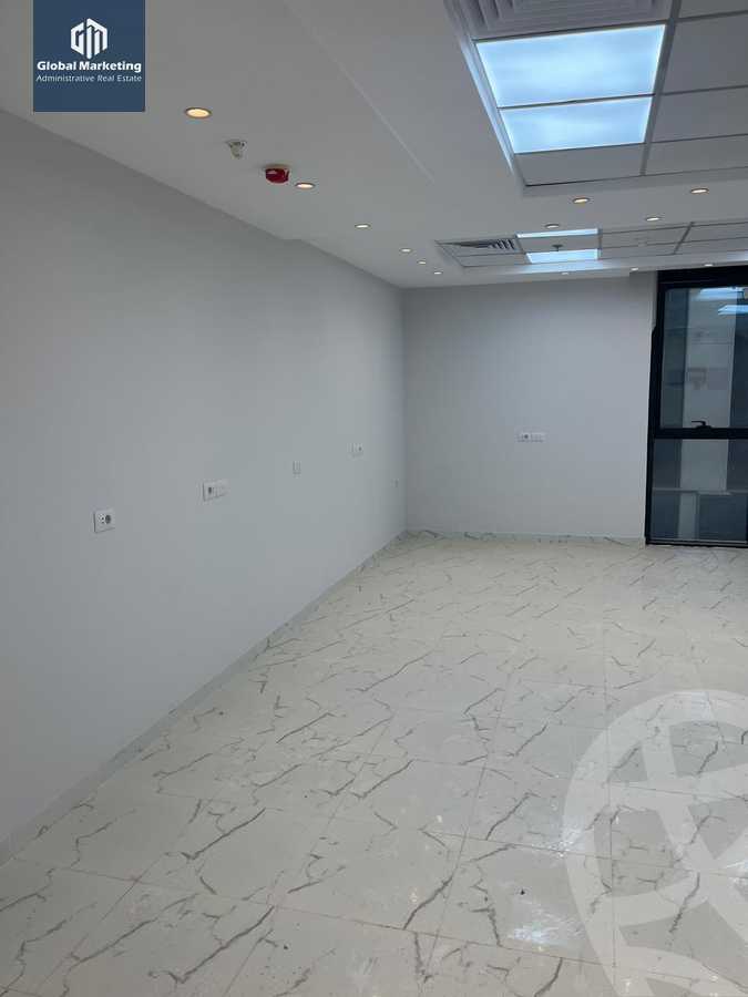 https://aqarmap.com.eg/en/listing/5728278-for-rent-cairo-new-cairo-compounds-hyde-park-centre-ville-hyde-park