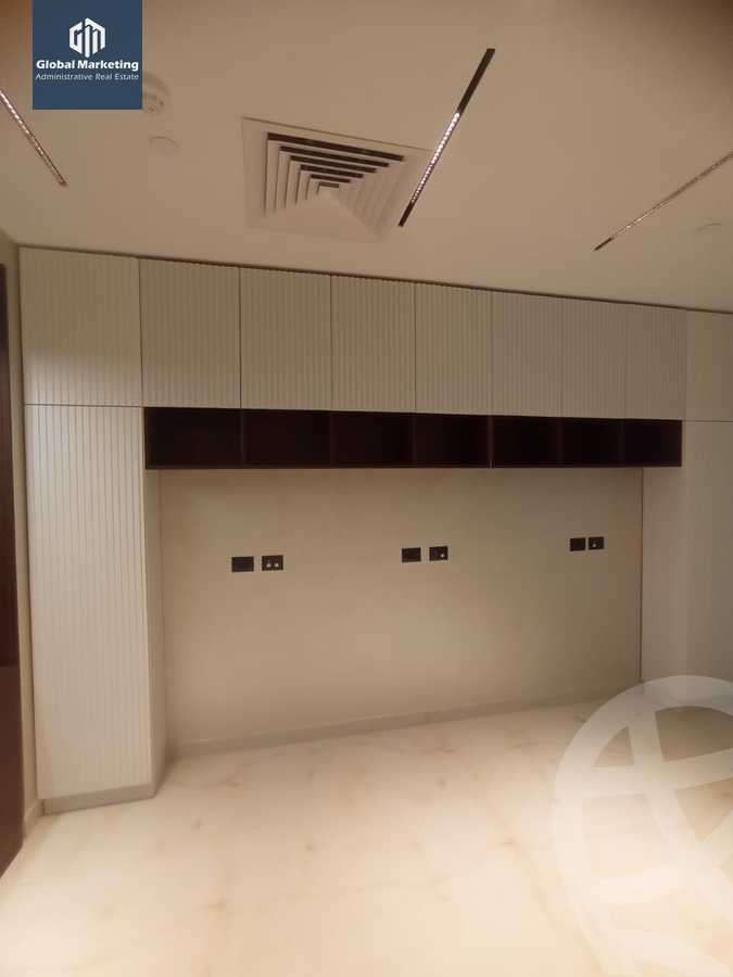 https://aqarmap.com.eg/en/listing/5728479-for-rent-cairo-new-cairo-compounds-hyde-park-business-district