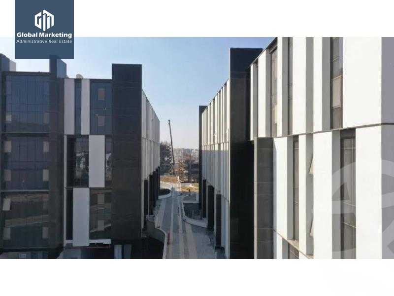 https://aqarmap.com.eg/ar/listing/5733548-for-rent-cairo-new-cairo-compounds-hyde-park-centre-ville-hyde-park