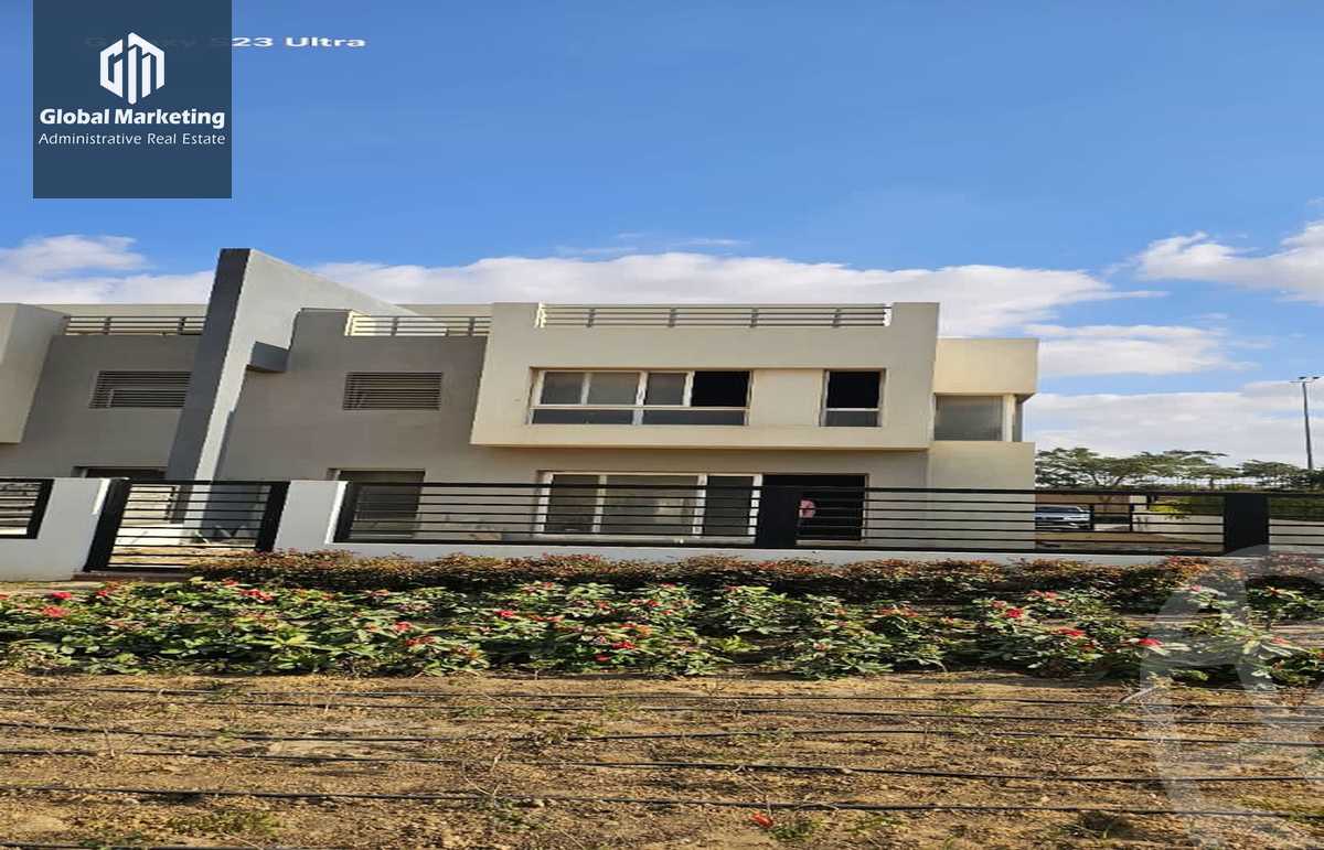 https://aqarmap.com.eg/en/listing/5740818-for-sale-cairo-new-cairo-compounds-hyde-park