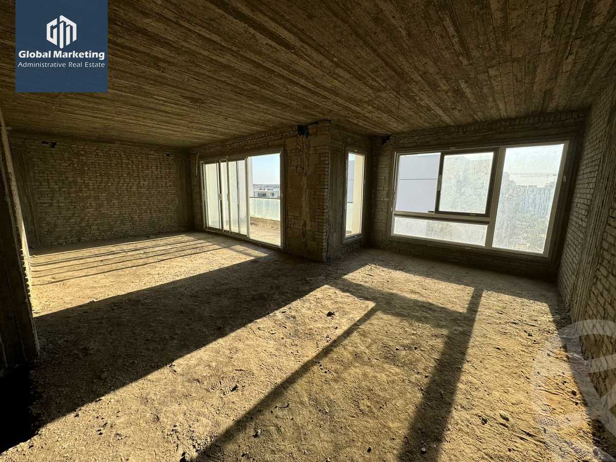 https://aqarmap.com.eg/en/listing/5758279-for-sale-cairo-new-cairo-compounds-hyde-park