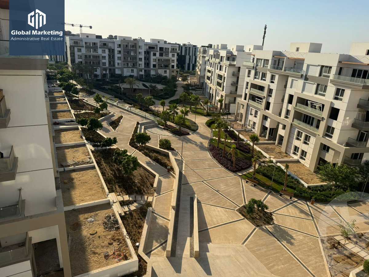 https://aqarmap.com.eg/en/listing/5758279-for-sale-cairo-new-cairo-compounds-hyde-park