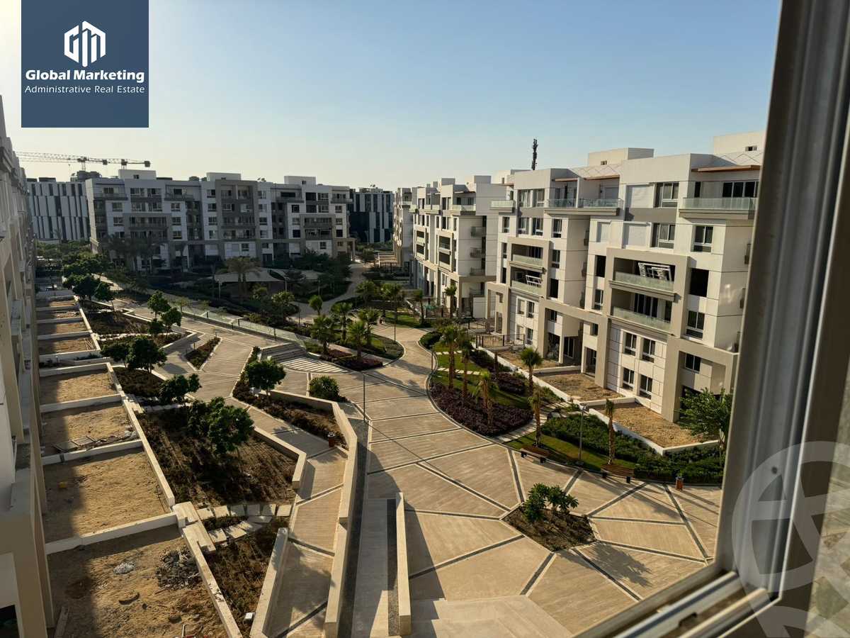 https://aqarmap.com.eg/en/listing/5758279-for-sale-cairo-new-cairo-compounds-hyde-park