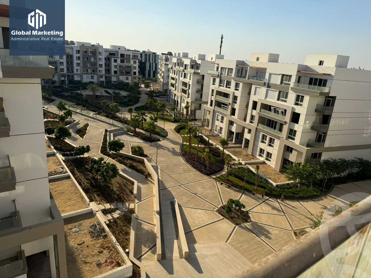 https://aqarmap.com.eg/en/listing/5758279-for-sale-cairo-new-cairo-compounds-hyde-park