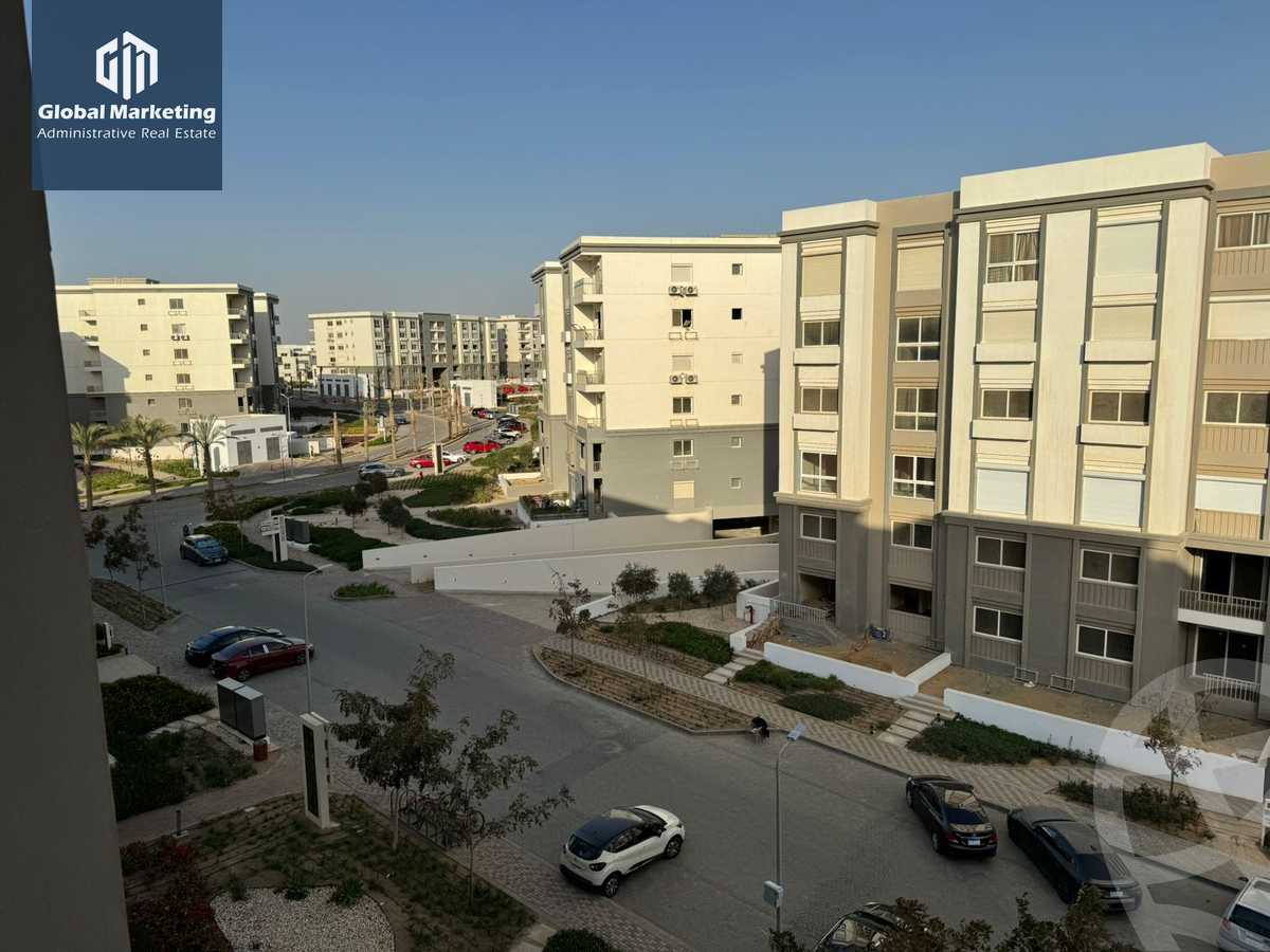 https://aqarmap.com.eg/ar/listing/5758571-for-sale-cairo-new-cairo-compounds-hyde-park-park-corner-hyde-park