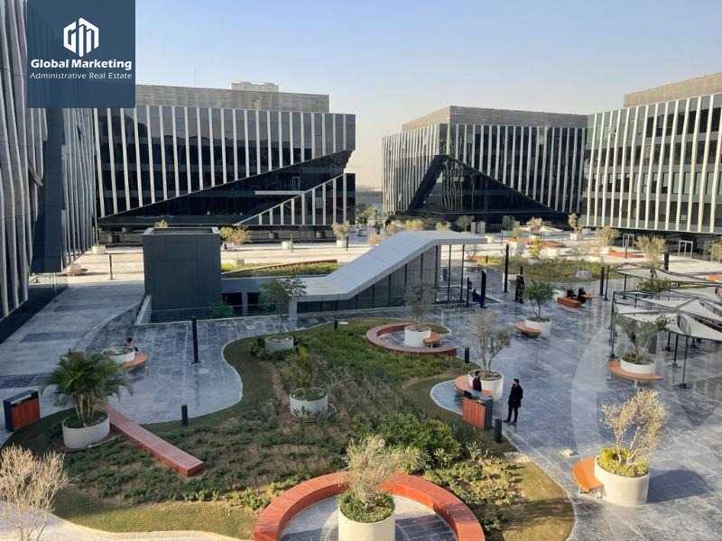 https://aqarmap.com.eg/ar/listing/5778222-for-rent-cairo-new-cairo-compounds-eastown-district-sodic