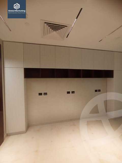 https://aqarmap.com.eg/en/listing/5784581-for-rent-cairo-new-cairo-compounds-hyde-park-business-district