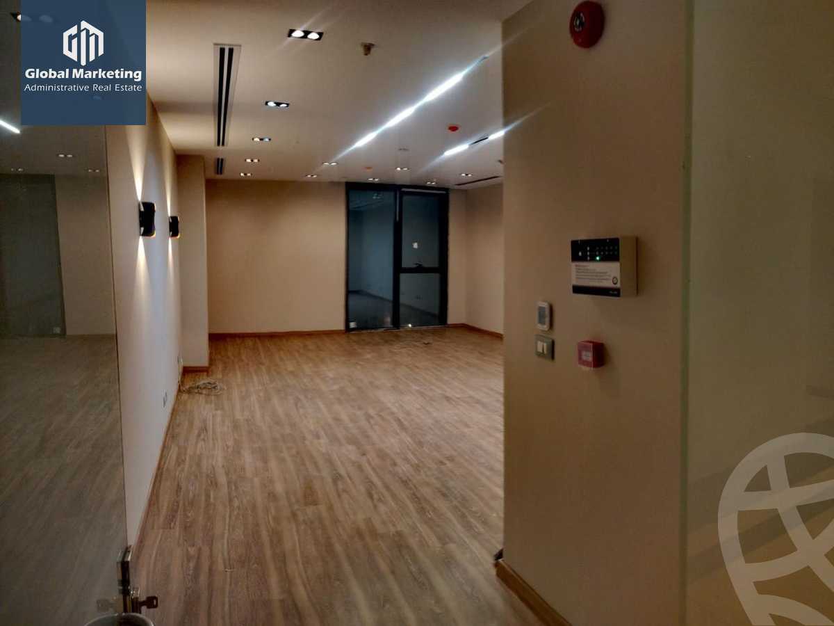 https://aqarmap.com.eg/en/listing/5786052-for-rent-cairo-new-cairo-compounds-hyde-park-centre-ville-hyde-park