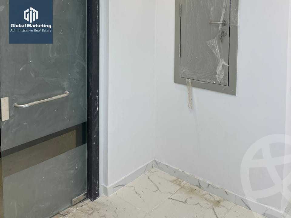 https://aqarmap.com.eg/ar/listing/5791530-for-rent-cairo-new-cairo-compounds-hyde-park-centre-ville-hyde-park
