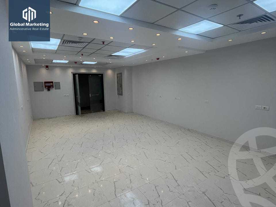https://aqarmap.com.eg/ar/listing/5791530-for-rent-cairo-new-cairo-compounds-hyde-park-centre-ville-hyde-park