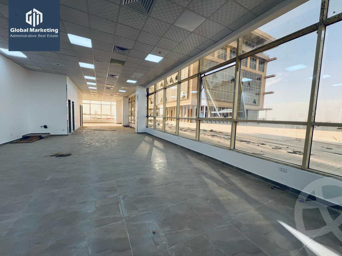 https://aqarmap.com.eg/en/listing/5805437-for-rent-cairo-new-cairo-lrhb-city-phase-1-youssef-el-sebaey-st