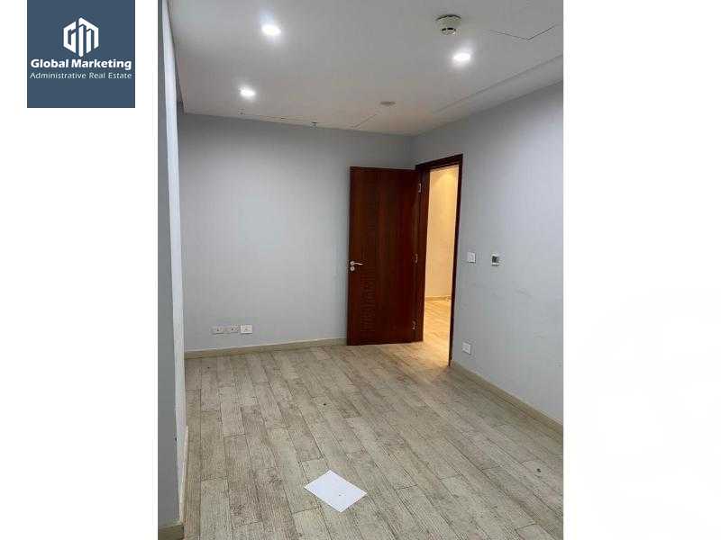https://aqarmap.com.eg/ar/listing/5808747-for-rent-cairo-new-cairo-compounds-tryfywm-byzns-kwmblks-nm-llttwyr
