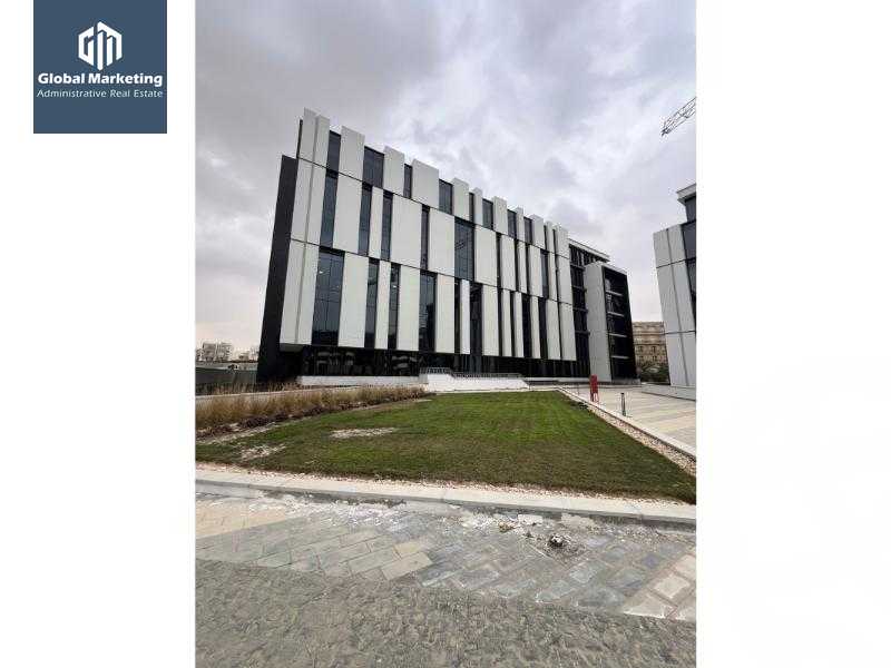 https://aqarmap.com.eg/en/listing/5813805-for-rent-cairo-new-cairo-compounds-hyde-park-business-district