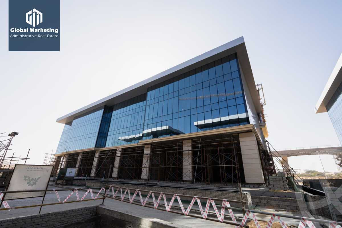 https://aqarmap.com.eg/en/listing/5813869-for-rent-cairo-new-cairo-compounds-golden-gate-redcon